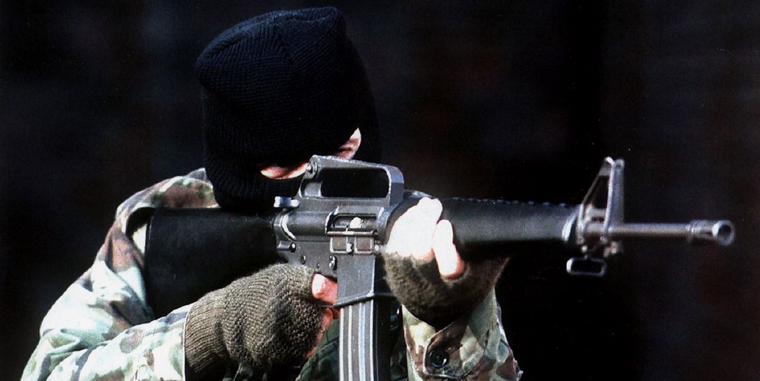 volunteer-of-the-irish-republican-army-equipped-with-an-american-supplied-m16-assault-rifle.jpg
