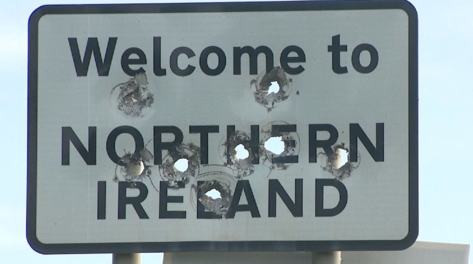 http://hrvatski-fokus.hr/wp-content/uploads/2019/10/border-crossing-welcome-to-northern-ireland-sign-shot-with-bullet-holes-scaled.jpg